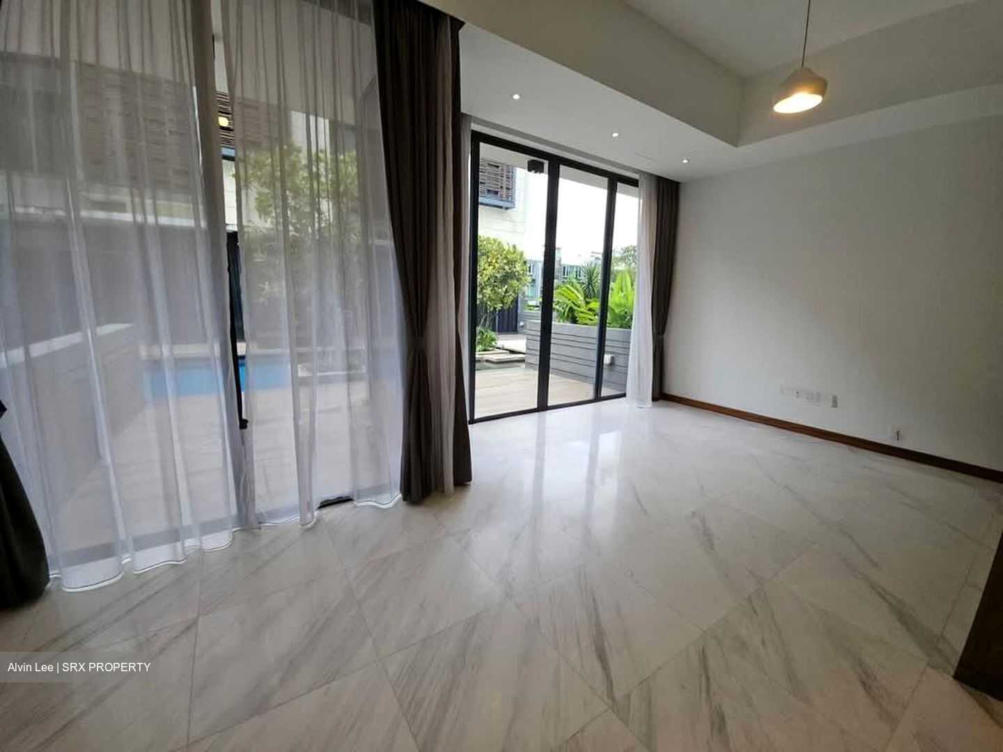Alana (D28), Terrace #584981351